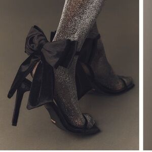 Billini Elesa Velvet Bow Heels